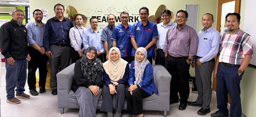Visit by JDN to the UPM Data Center